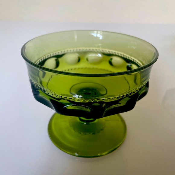 Set of 4 Vintage (1960s/1970s) green Indiana Glass Kings Crown thumbprint. - Picture 4 of 6